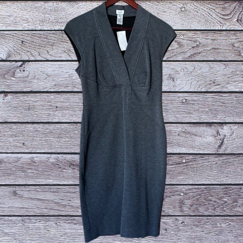 Cache Gray V-Neck Cap Sleeve Sheath Dress